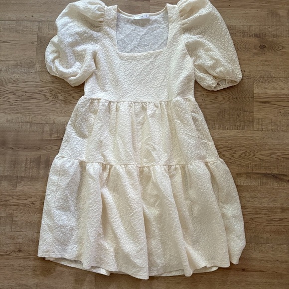 NWOT Mango Cream Floral Puff Sleeve Midi Dress. Size 8 Double lined. - Picture 3 of 7